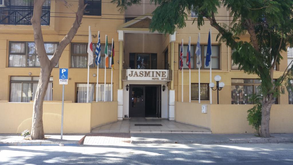 לימסול Jasmine Hotel Apartments מראה חיצוני תמונה